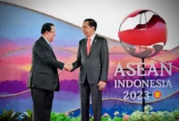 Presiden Joko Widodo secara resmi menyambut kedatangan para pemimpin ASEAN. (Dok. Biro Pers Sekretariat Presiden)
