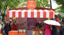 Andi Aminuddin merupakan pelaku Usaha Mikro Kecil dan Menengah (UMKM) kuliner durian sekaligus Pengawas BUMDes di Desa Tunjungan. (Dok. Bank BRI)