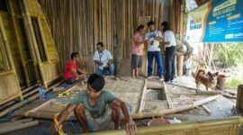 BRI memberikan pendampingan kepada nasabah dalam pengembangan produk hingga upaya digitalisasi pelaku UMKM. (Dok. Bank BRI)