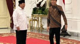 Presiden Joko Widodo (Jokowi) bersama Menteri Pertahanan Prabowo Subianto. (Instagram.com/@prabowo)