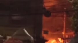 Kebakaran melanda kawasan kuliner Pasar Lama Tangerang. (Instagram.com/@infotangerang._) 