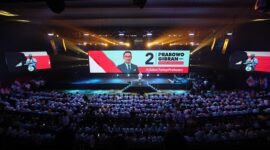 Ridwan Kamil dikukuhkan menjadi Ketua Tim Kemenangan Daerah (TKD) Jawa Barat. (Dok. Tim Media Prabowo-Gibran)  