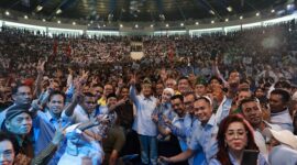 Calon Presiden nomor urut 2, Prabowo Subianto, Menghadiri acara Konsolidasi Relawaÿn Gerakan Muslim Persatuan Indonesia Cinta Tanah Air (Gempita) yang diselenggarakan di Gelanggang Remaja Pekanbaru. (Dok. Tim Media Prabowo-Gibran)  