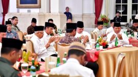 Menteri Pertahanan RI Prabowo Subianto menghadiri acara buka puasa Ramadan 2024 bersama para menteri Kabinet Indonesia Maju. (Dok. Tim Media Prabowo)