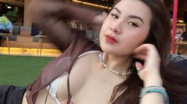 Audrey Davis, Putri Vokalis David Naif. (Instagram.com@cewecantikkindonesia)