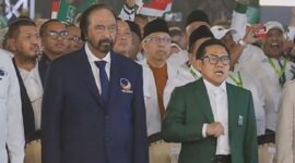 Ketua Umum Partai NasDem Surya Paloh bersama Ketua Umum PKB Muhaimin Iskandar. (Facebook.com @A Muhaimin Iskandar)