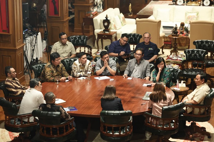 Prabowo dorong ekonomi adil dengan koperasi desa, BUMN bersih, dan swasta kuat sebagai tiga pilar baru pembangunan Indonesia. (Dok. Tim Media Prabowo)